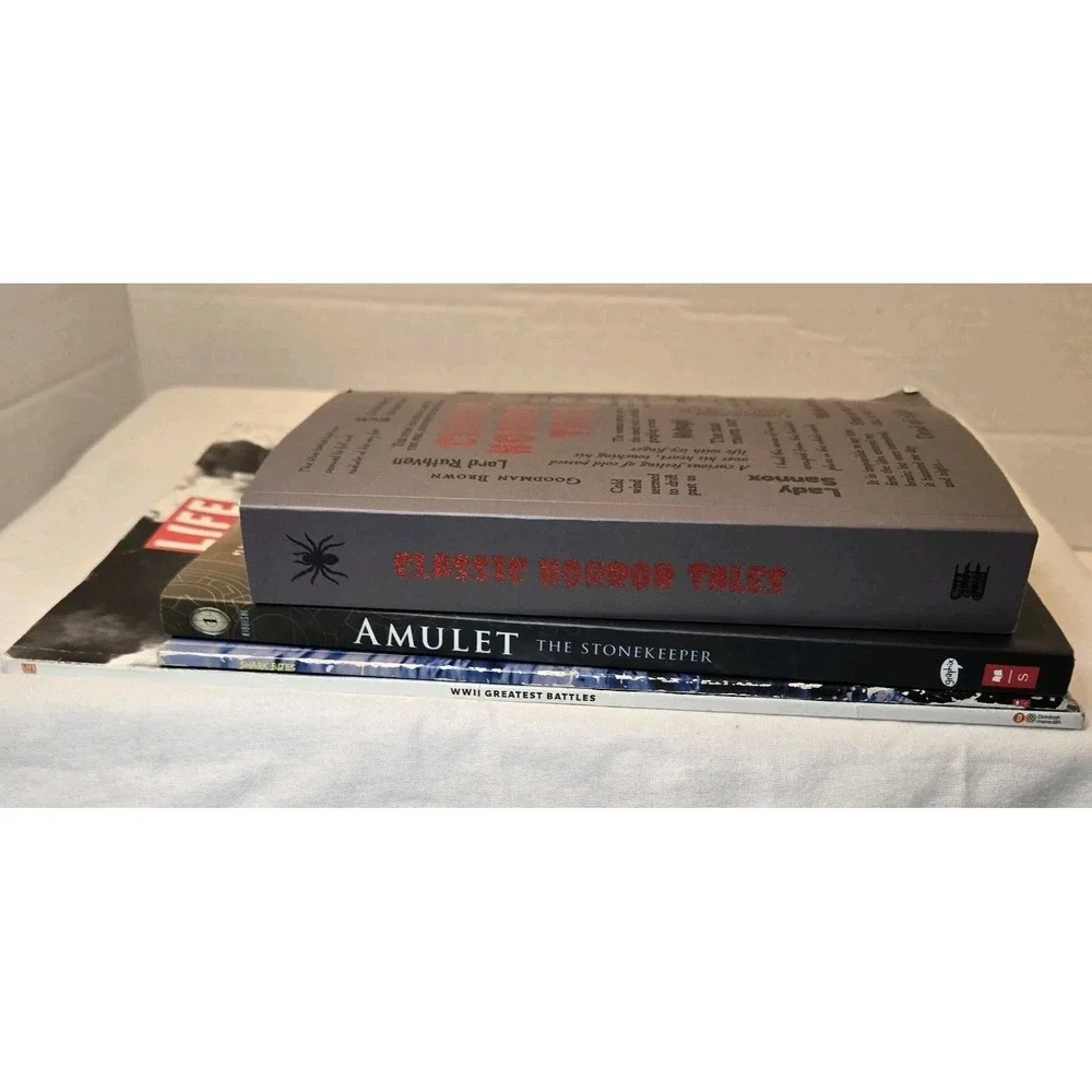 Random Book Lot- Sharks, Horror, WW2 Greatest Battles, And‎ Amulet 1